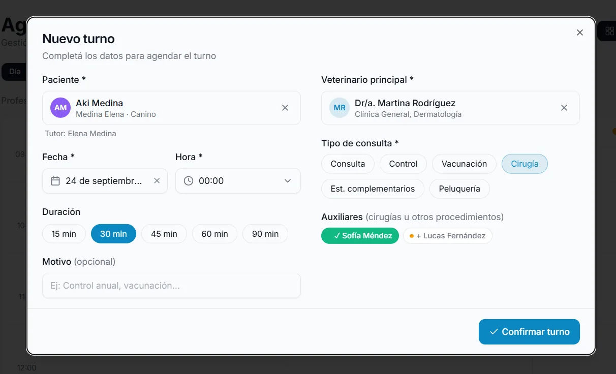 Formulario de nuevo turno de NexoVet con paciente, veterinario, fecha, hora, tipo de consulta y duración
